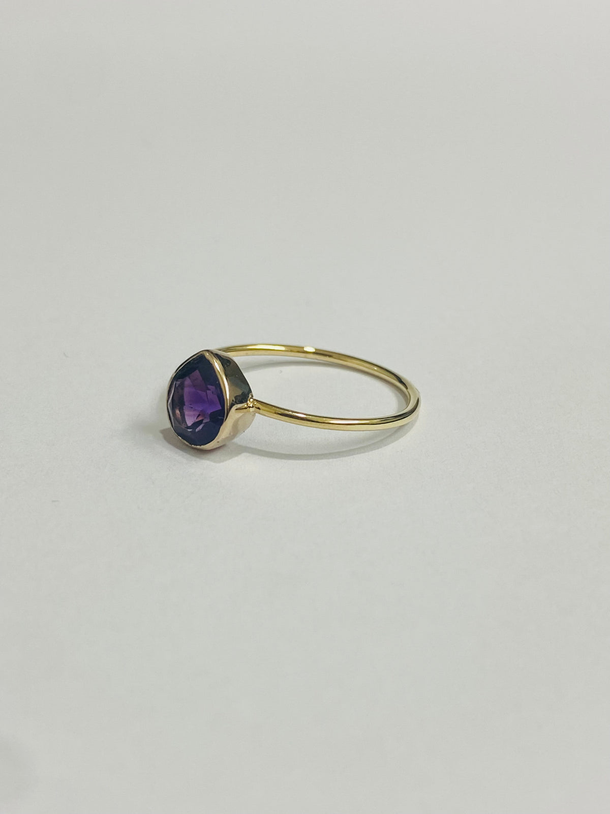 9ct Yellow Gold Amethyst Ring