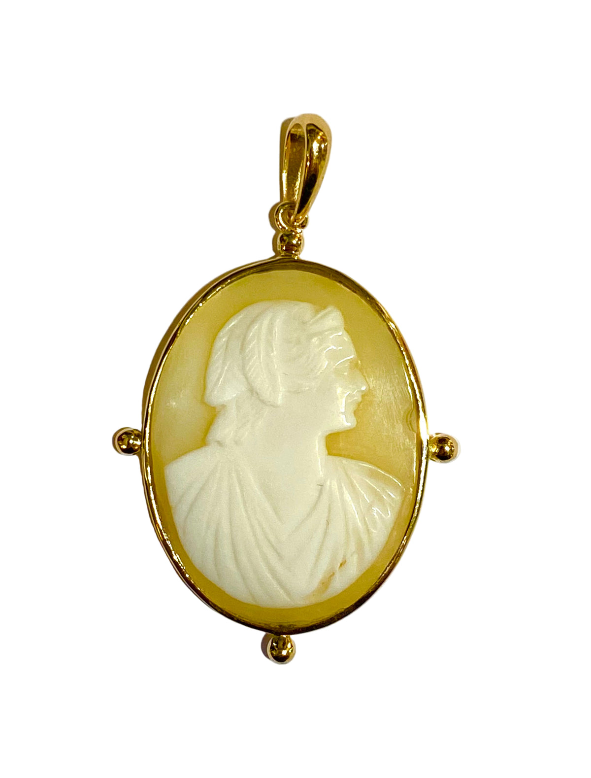 Antique Portrait Cameo Pendant in 9ct Gold