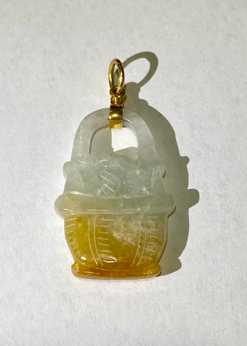 18ct Yellow Gold Jadeite Pendant
