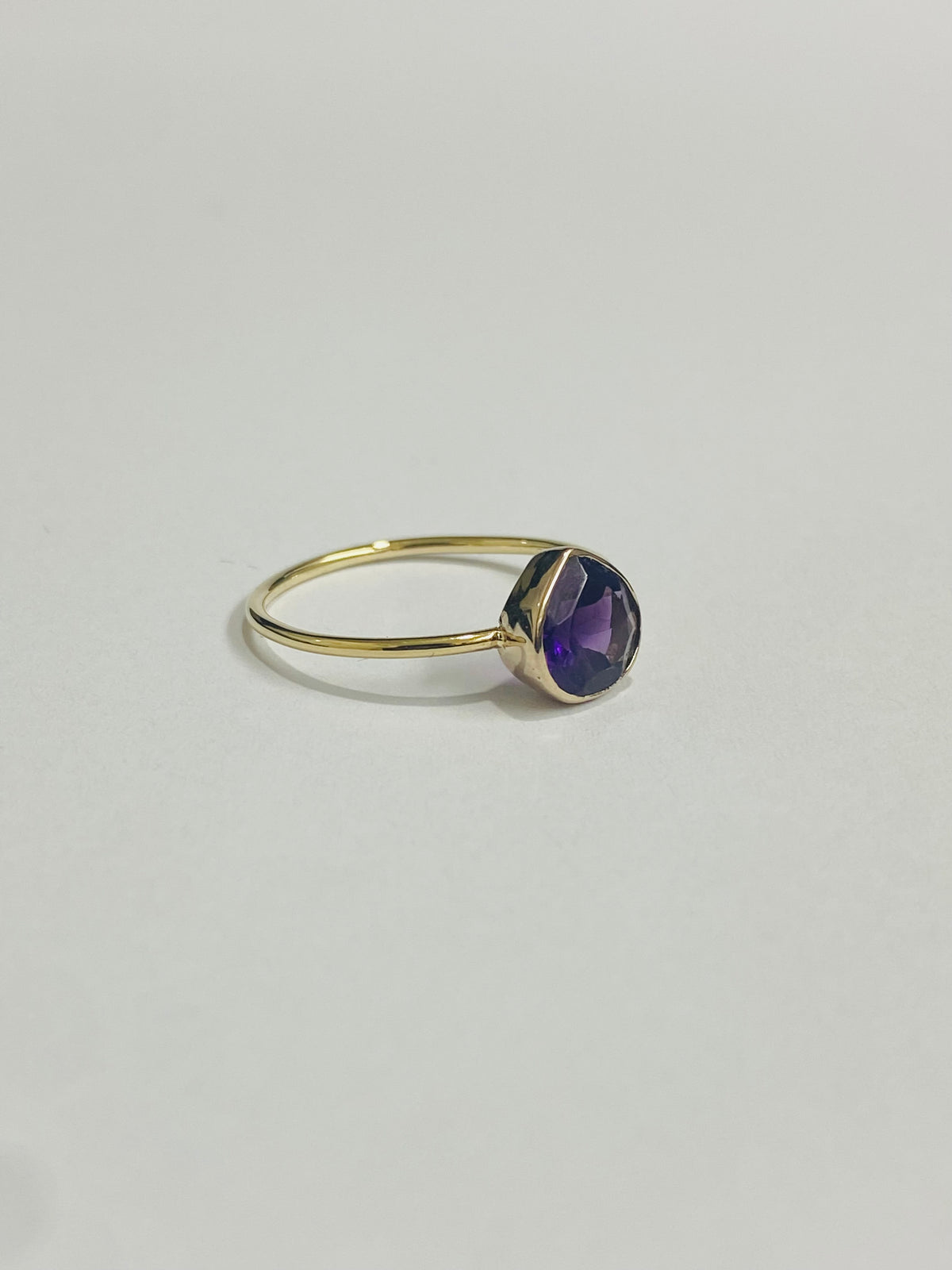 9ct Yellow Gold Amethyst Ring