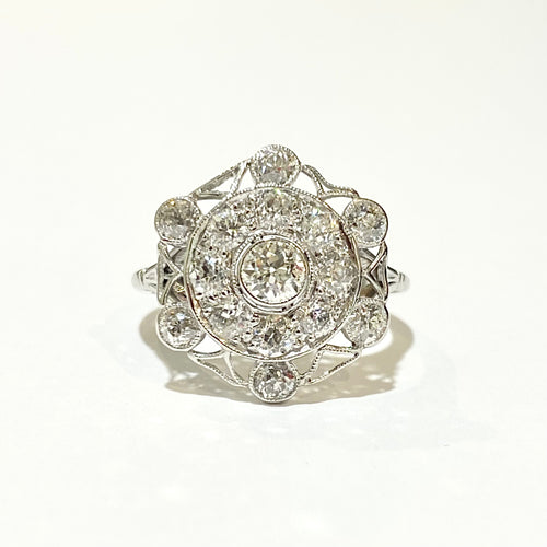 18ct White Gold Diamond Cluster Ring