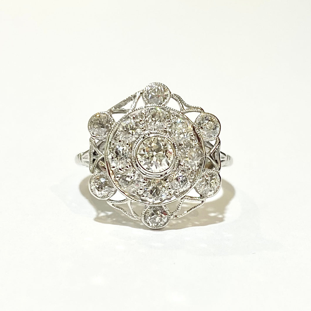 18ct White Gold Diamond Cluster Ring