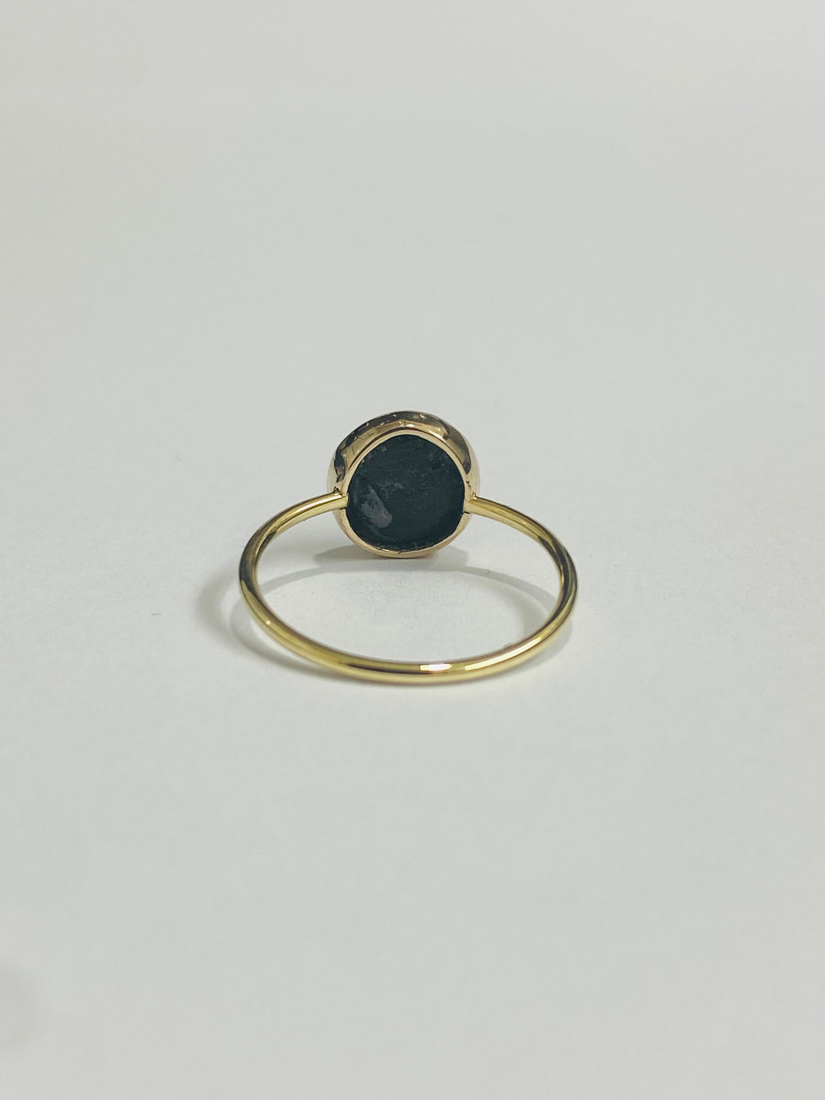 9ct Yellow Gold Black Star Sapphire Ring (2.5ct)