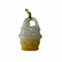 18ct Yellow Gold Jadeite Pendant