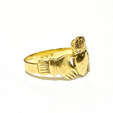 9ct Yellow Gold Claddagh Ring