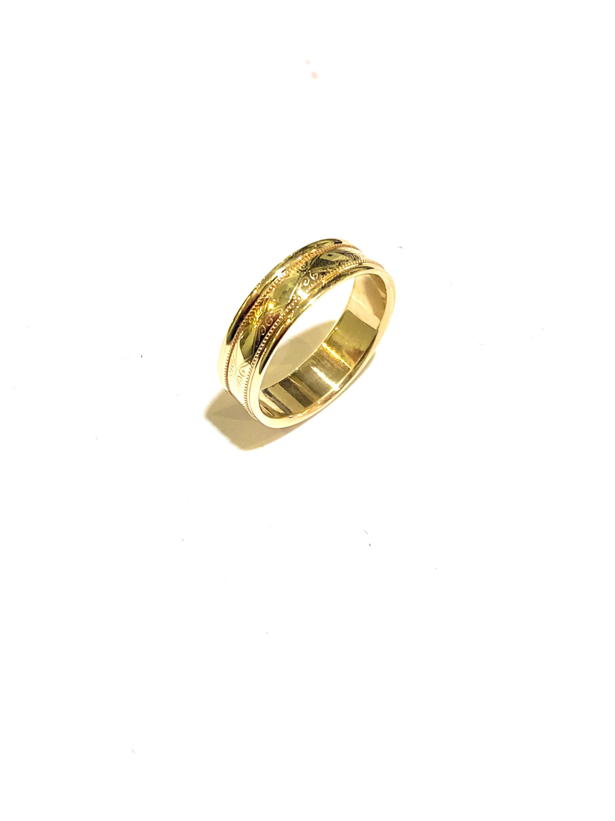 9ct Gold Engraved Band