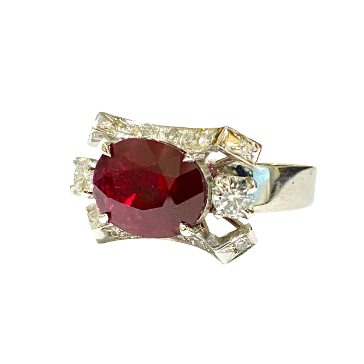 18ct White Gold Diamond and Pigeon Blood Ruby Ring