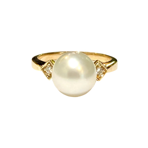 9ct Yellow Gold Pearl and Diamond Trilogy Ring
