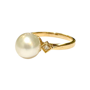 9ct Yellow Gold Pearl and Diamond Trilogy Ring