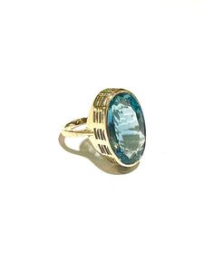 9ct Yellow Gold Faceted Oval Blue Topaz Vintage Dress Ring