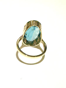 9ct Yellow Gold Faceted Oval Blue Topaz Vintage Dress Ring