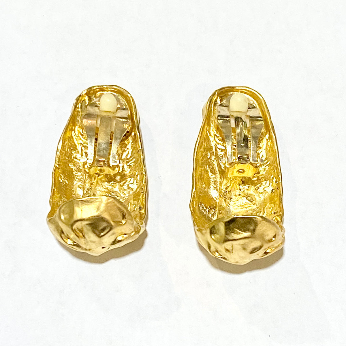 Gold Plated Green Glass Wrinkle Clip On Earrings