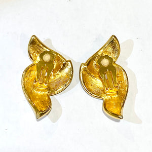 Vintage Cream and Black Enamel Clip On Earrings