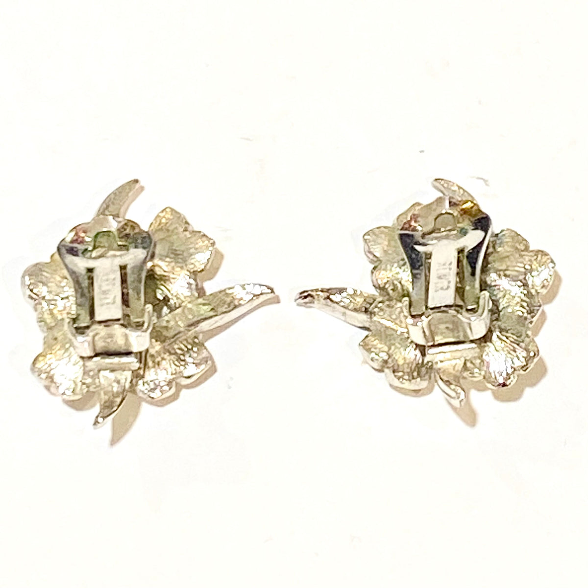 Vintage ‘REIMER’ Flower Clip On Earrings