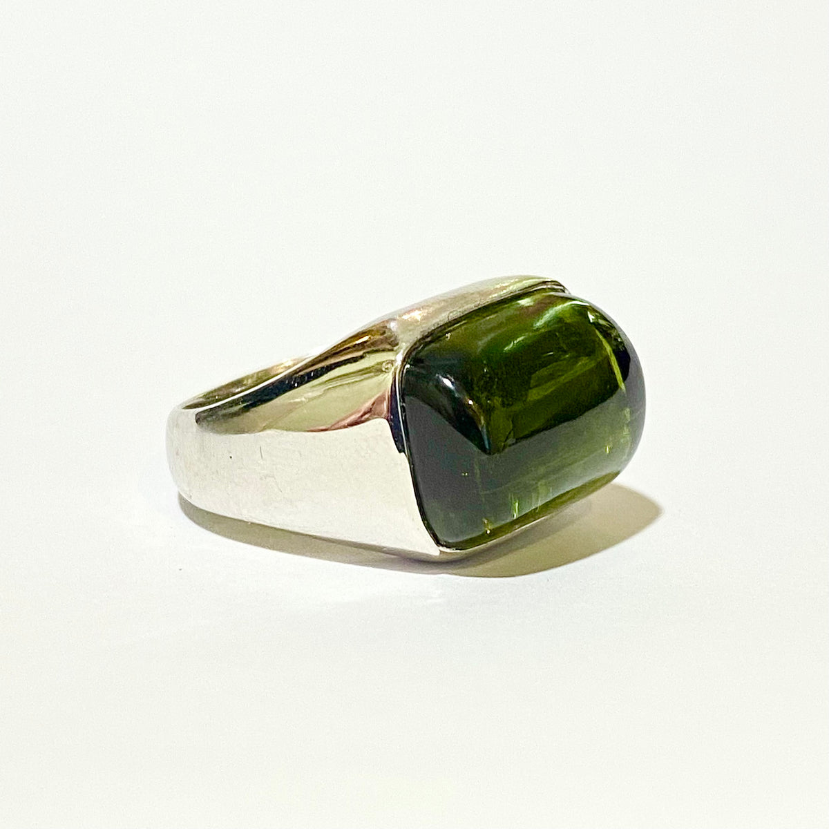 9ct White Gold 18.29ct Green Tourmaline Ring