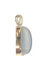 9ct Gold, 15ct Cabochon Moonstone Pendant