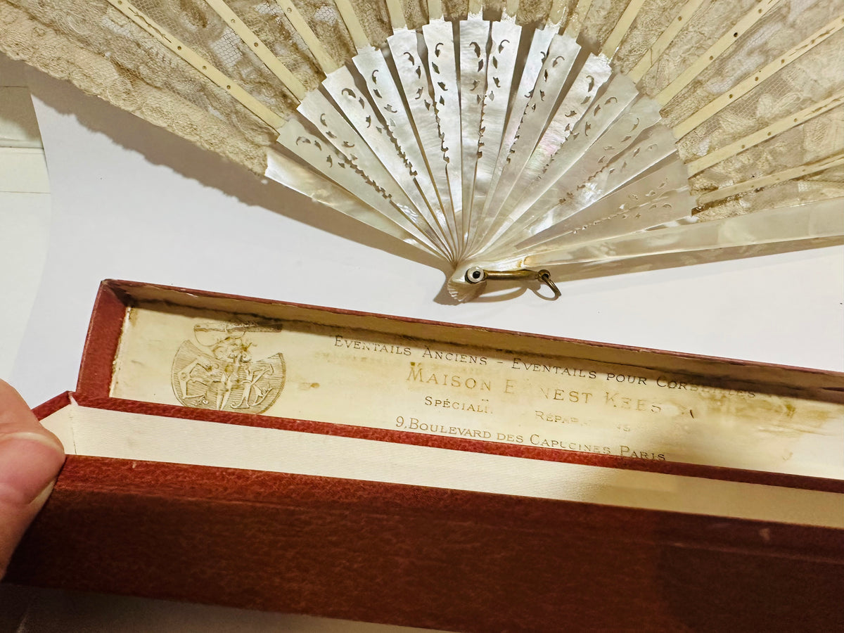 French Lace &Mother of pearl Fan
