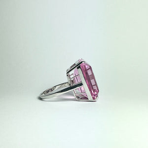 9ct White Gold Pink  Baguette Topaz Dress Ring