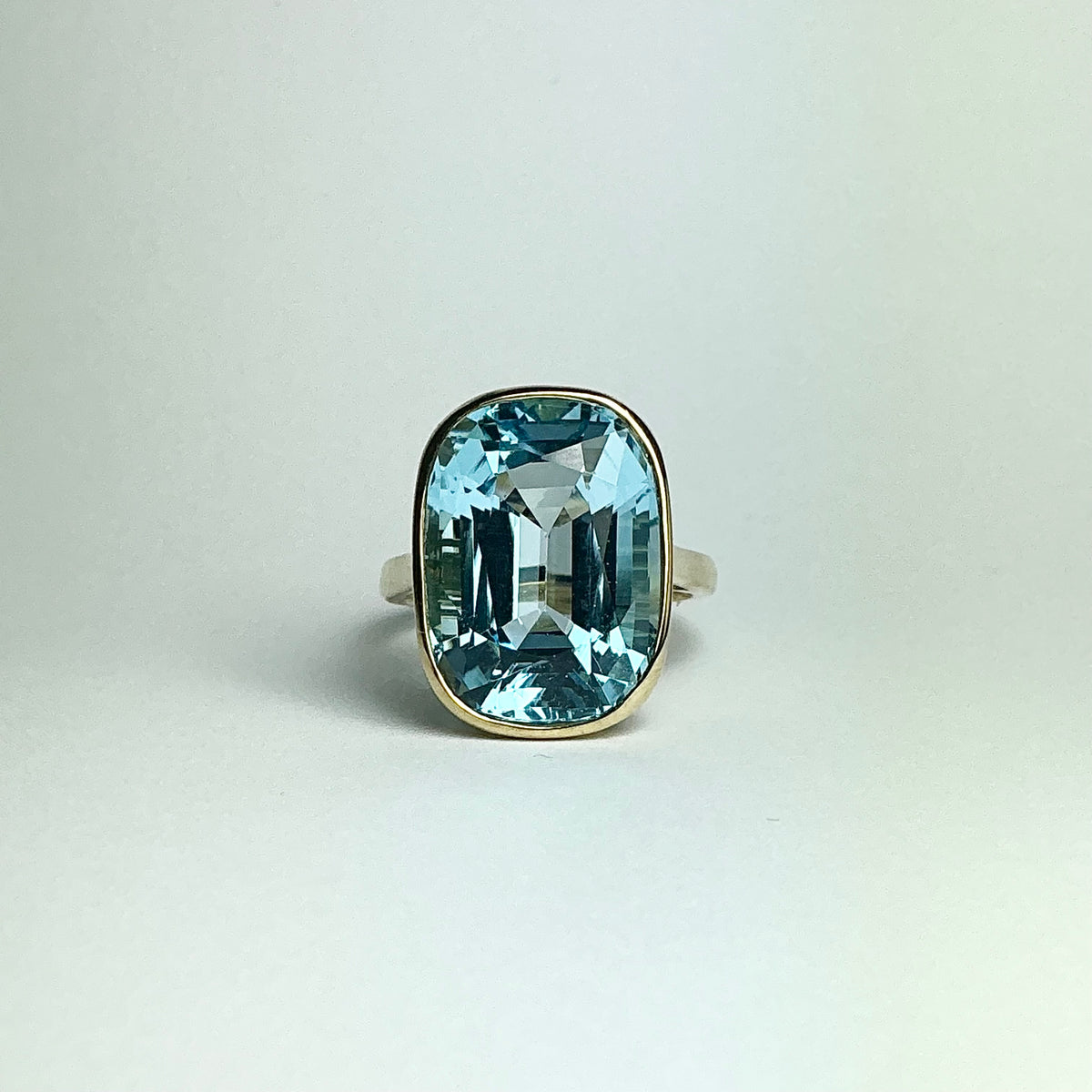9ct Rose Gold Blue Topaz Ring