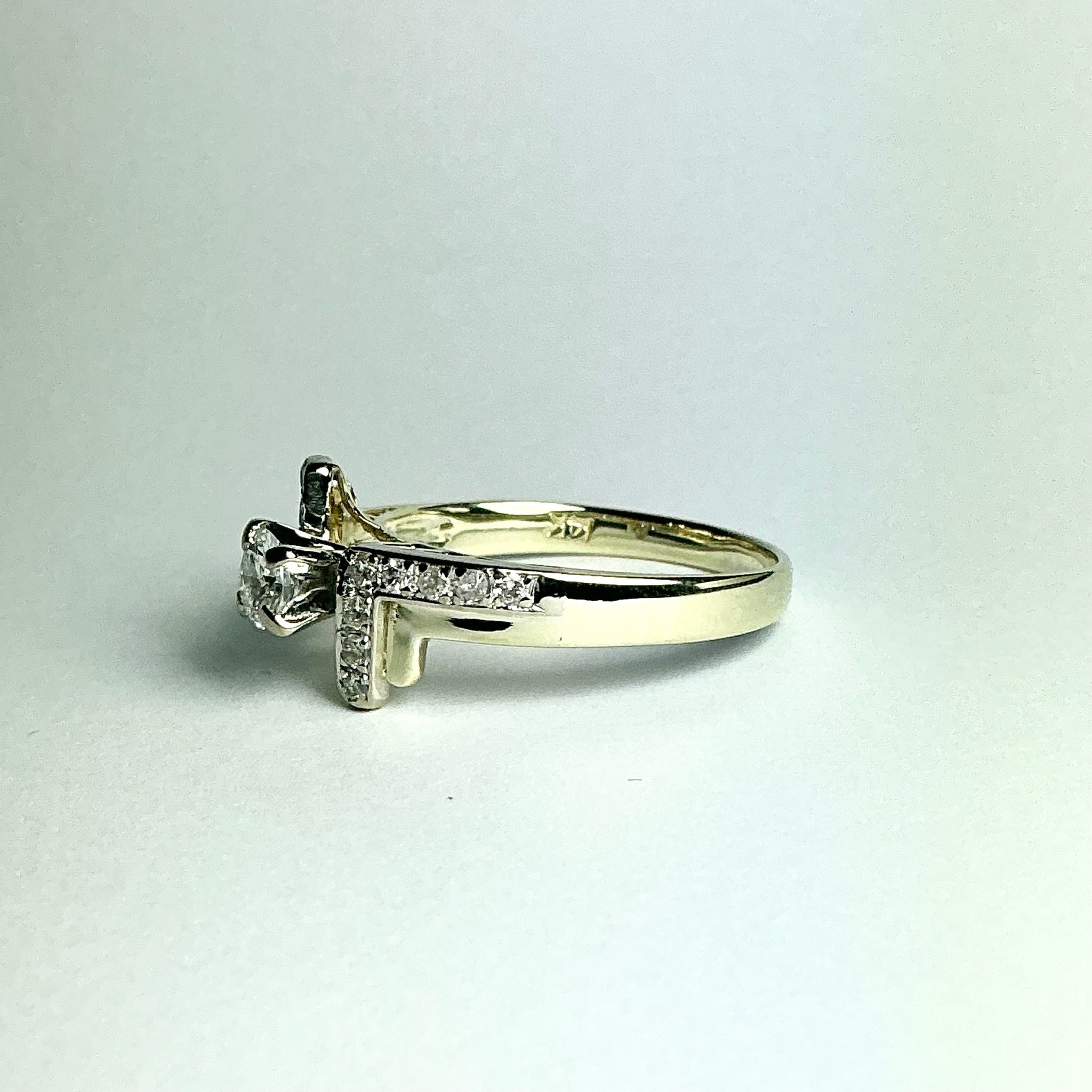 14ct Yellow Gold Diamond Dress Ring Tresors Sydney 14ct Yellow Gold Diamond Dress Ring Tresors Sydney