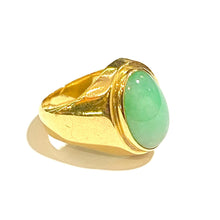 18ct Yellow Gold Jadeite Cabochon Signet Ring