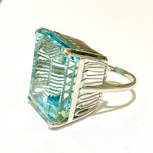 18ct White Gold 60ctw Aquamarine Dress Ring