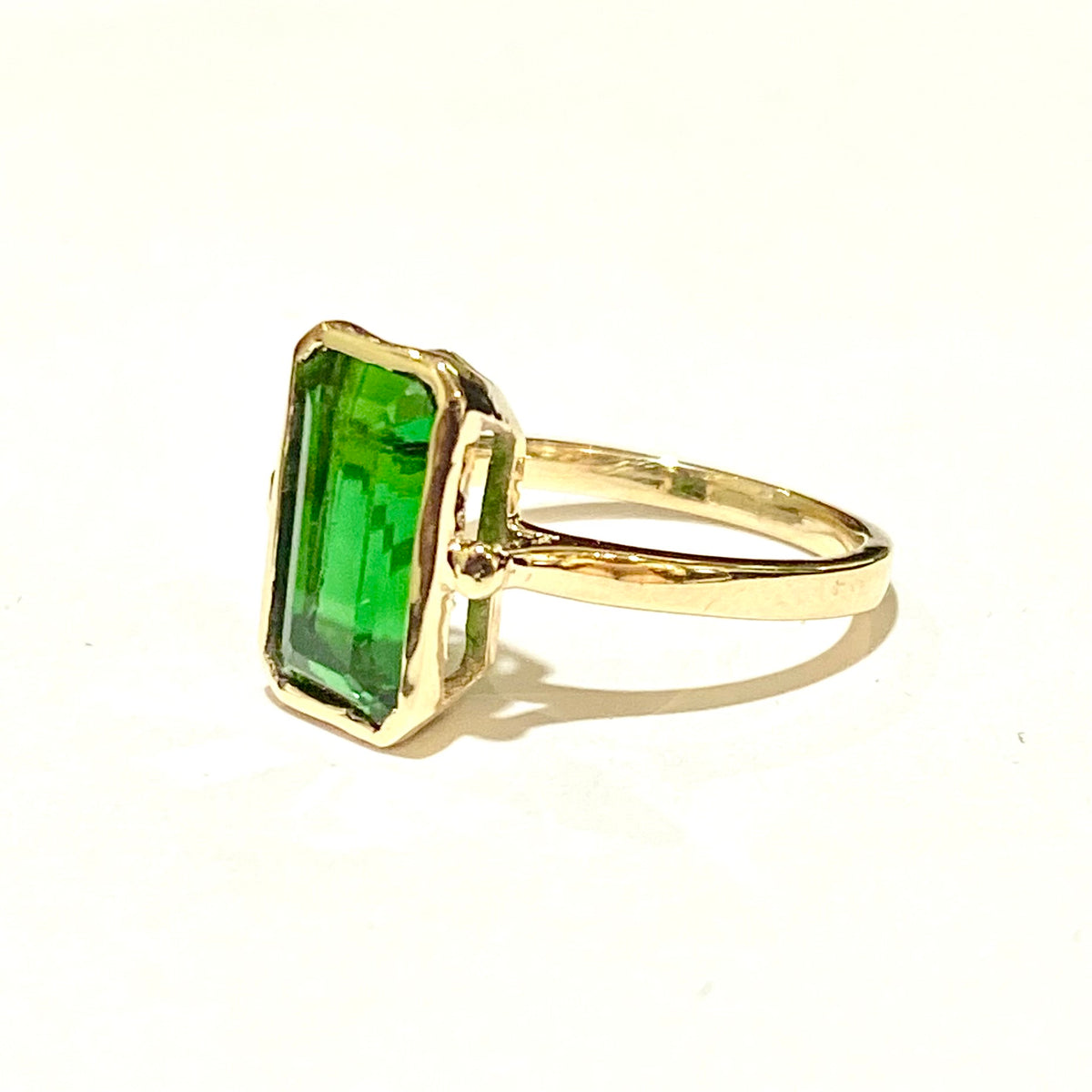 9ct Yellow Gold Green Tourmaline Ring