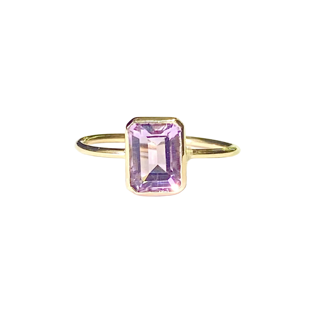 9ct Yellow Gold Amethyst Ring