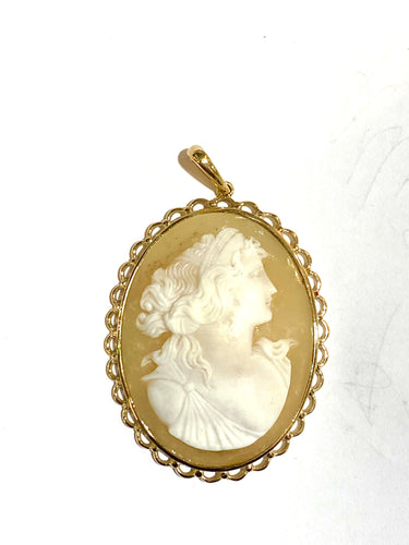 Antique Hand-Carved Portrait Shell Cameo Pendant with 9ct Gold