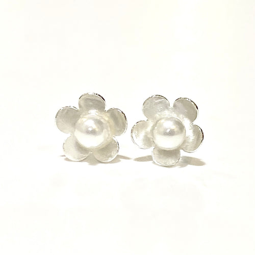 Sterling Silver Small Daisy Stud Earrings