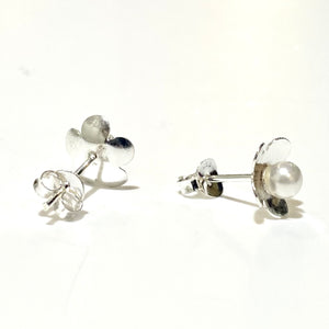 Sterling Silver Small Daisy Stud Earrings