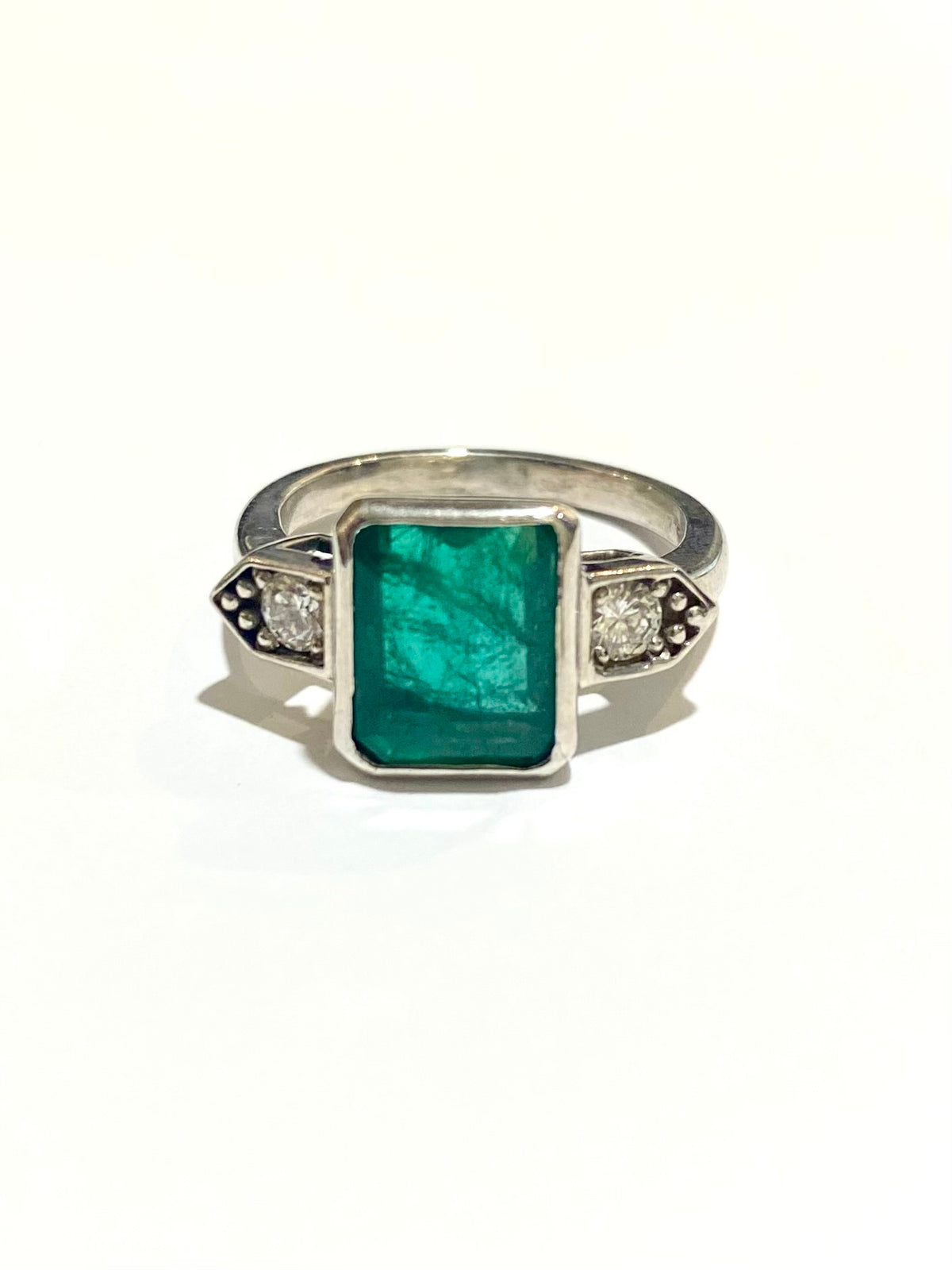 9ct White Gold and Diamond Ring