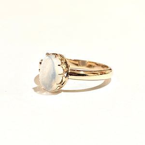 9ct Yellow Gold Natural Moonstone Cabochon Ring