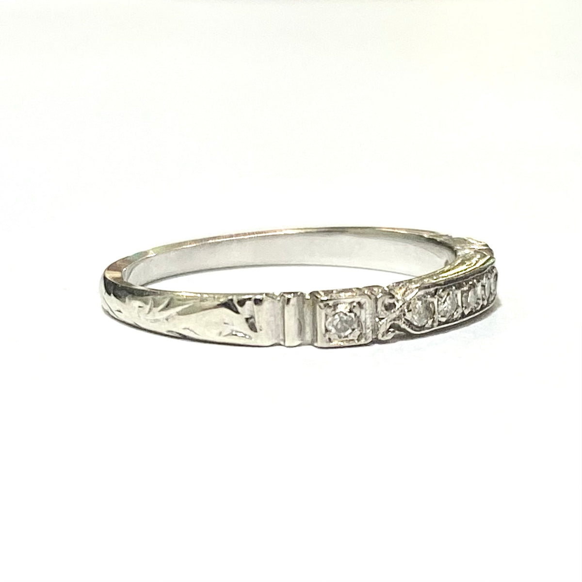 Antique 18ct White Gold Old Cut Diamond Bridge Ring