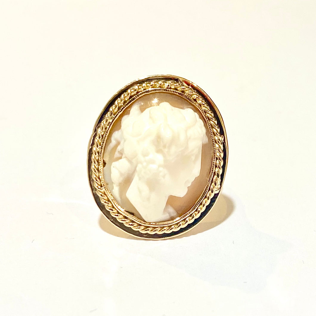 9ct Yellow Gold Cameo Ring