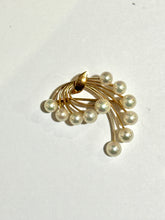 14ct Cultured Japanese Pearl Brooch