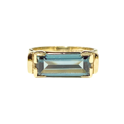 9ct Yellow Gold Teal Spinel Signet Ring
