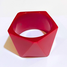 Vintage Bakelite Geometric Bangle