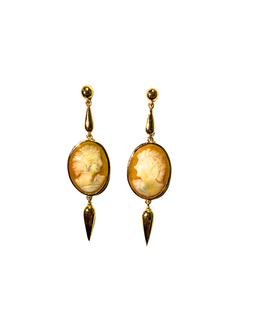 Conch Shell Cameo in 9ct Gold Stud Earrings