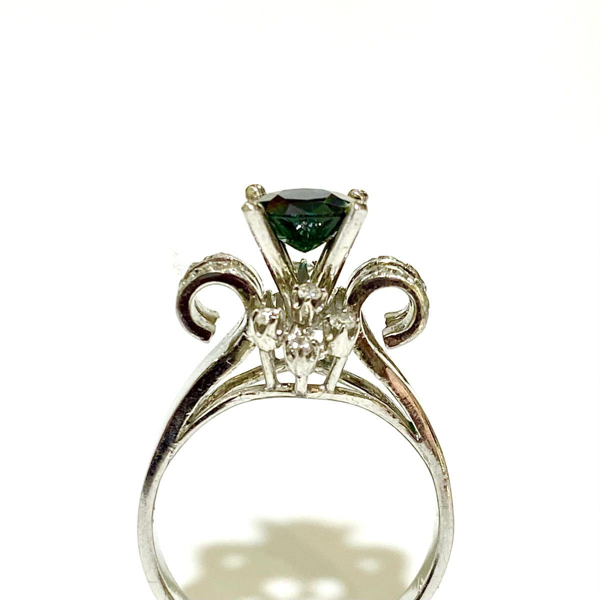 18ct White Gold Green Sapphire and Diamond Ring
