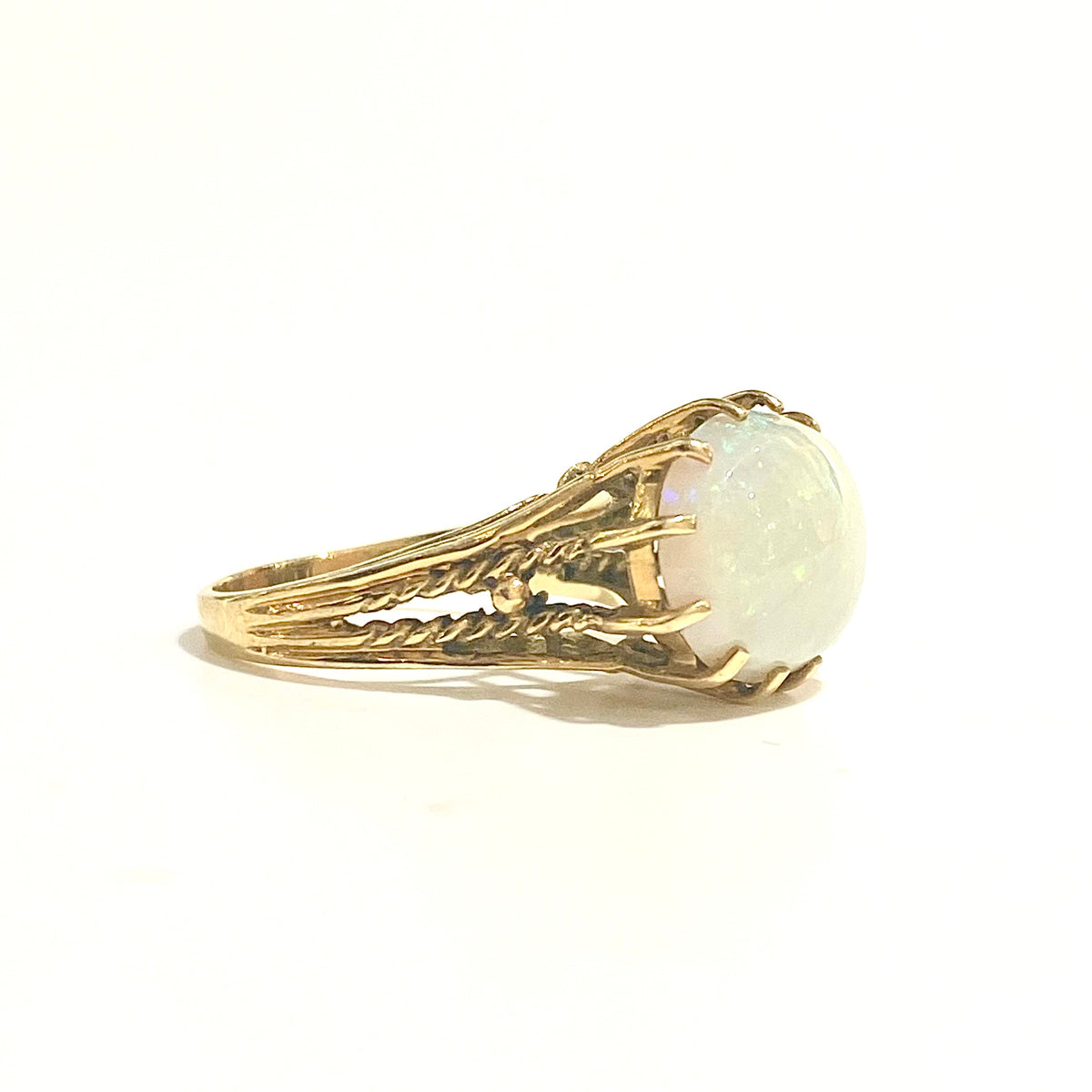 18ct Yellow Gold Solid Mintabie Opal Ring