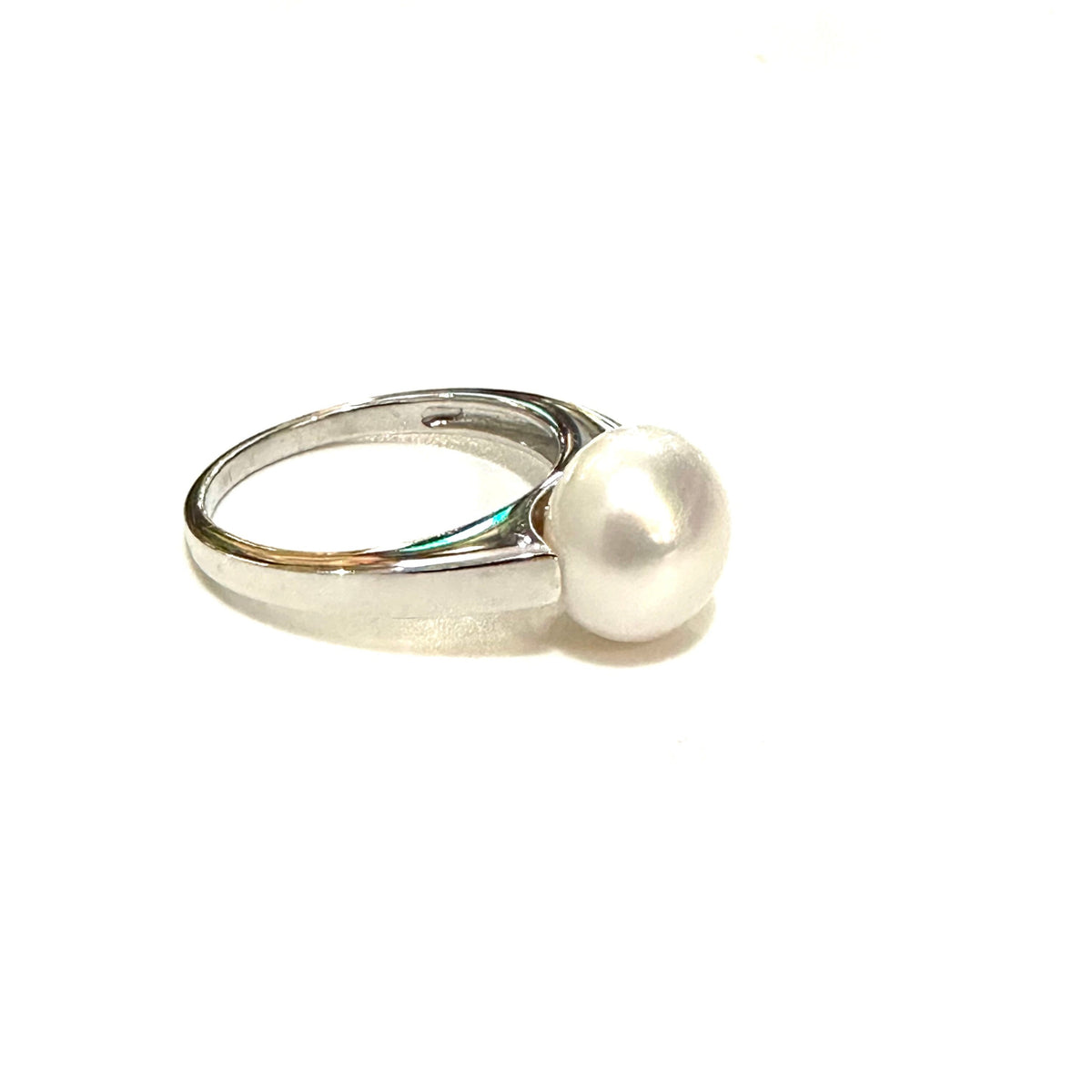 Sterling Silver Modernist Freshwater Pearl Solitaire Ring
