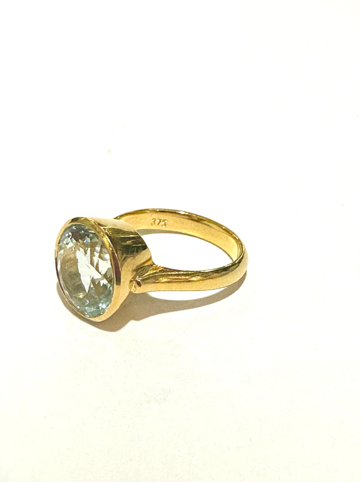 9ct Yellow 6.18ct Aquamarine Ring