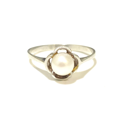 Sterling Silver Cultured Pearl Ring