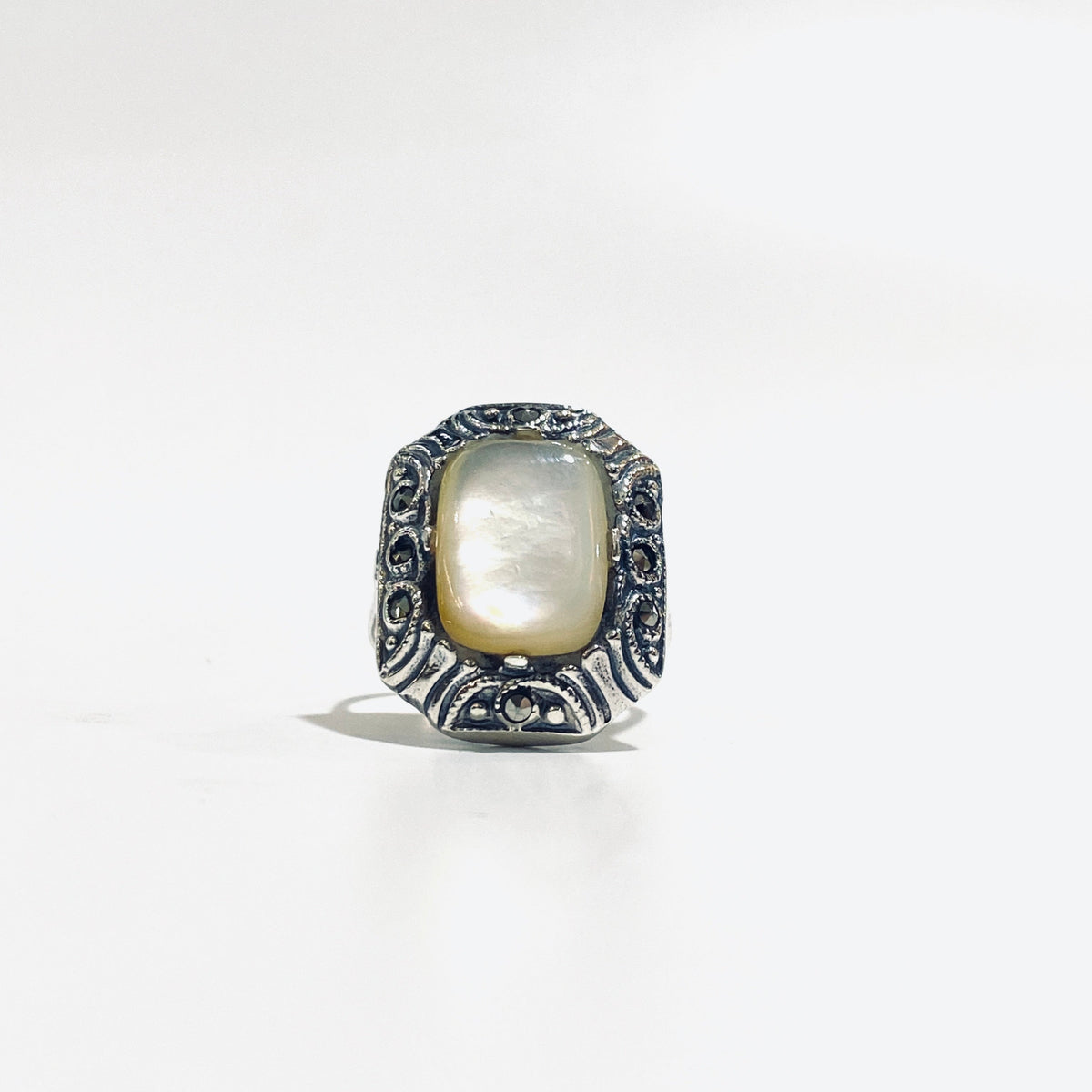 Sterling Silver Mother of Pearl Ring