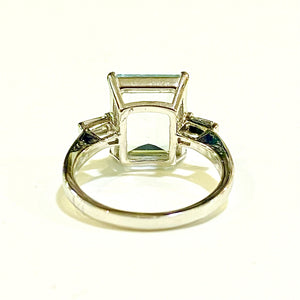 9ct White Gold Aquamarine and Baguette Diamond Ring