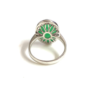 9ct White Gold Oval Chrysoprase Ring