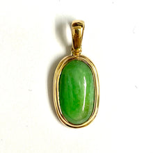 9ct Yellow Gold Jadeite Pendant