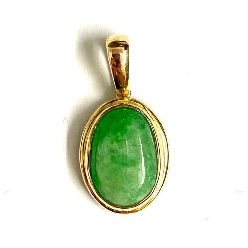 9ct Yellow Gold Jadeite Pendant