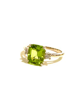 9ct Yellow Gold 2ct Peridot & Diamond Ring